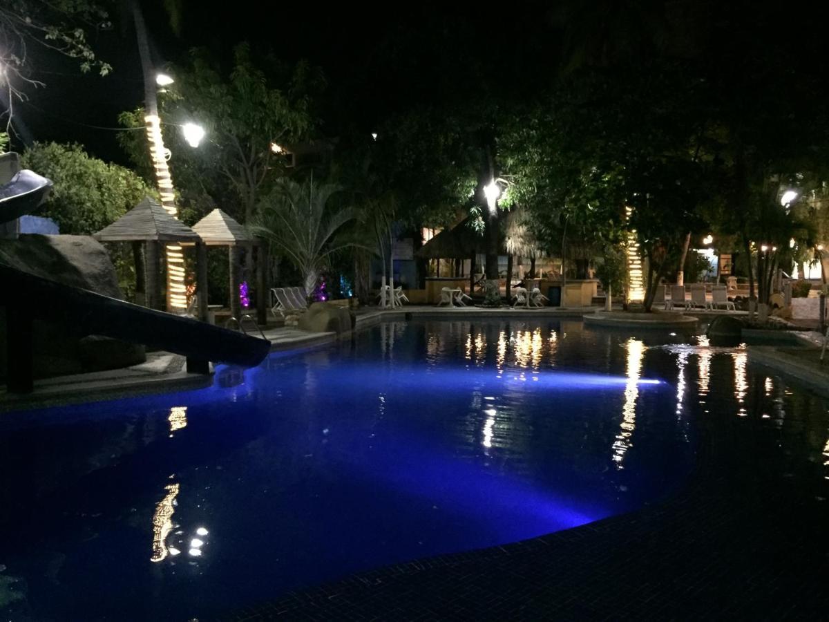Hotel Delfines Acapulco By Ng Hoteles Exterior foto
